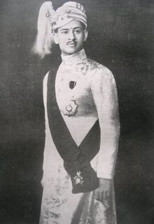 चित्र:Chithira Thirunal Balarama Varma.jpg