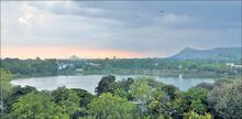 चित्र:Salim Ali Lake.jpg