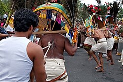 Kavadi dancer 6039398.jpg